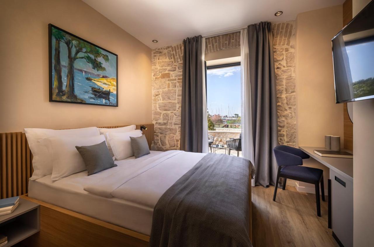 Dunatovi Dvori Heritage Hotel プレコ エクステリア 写真