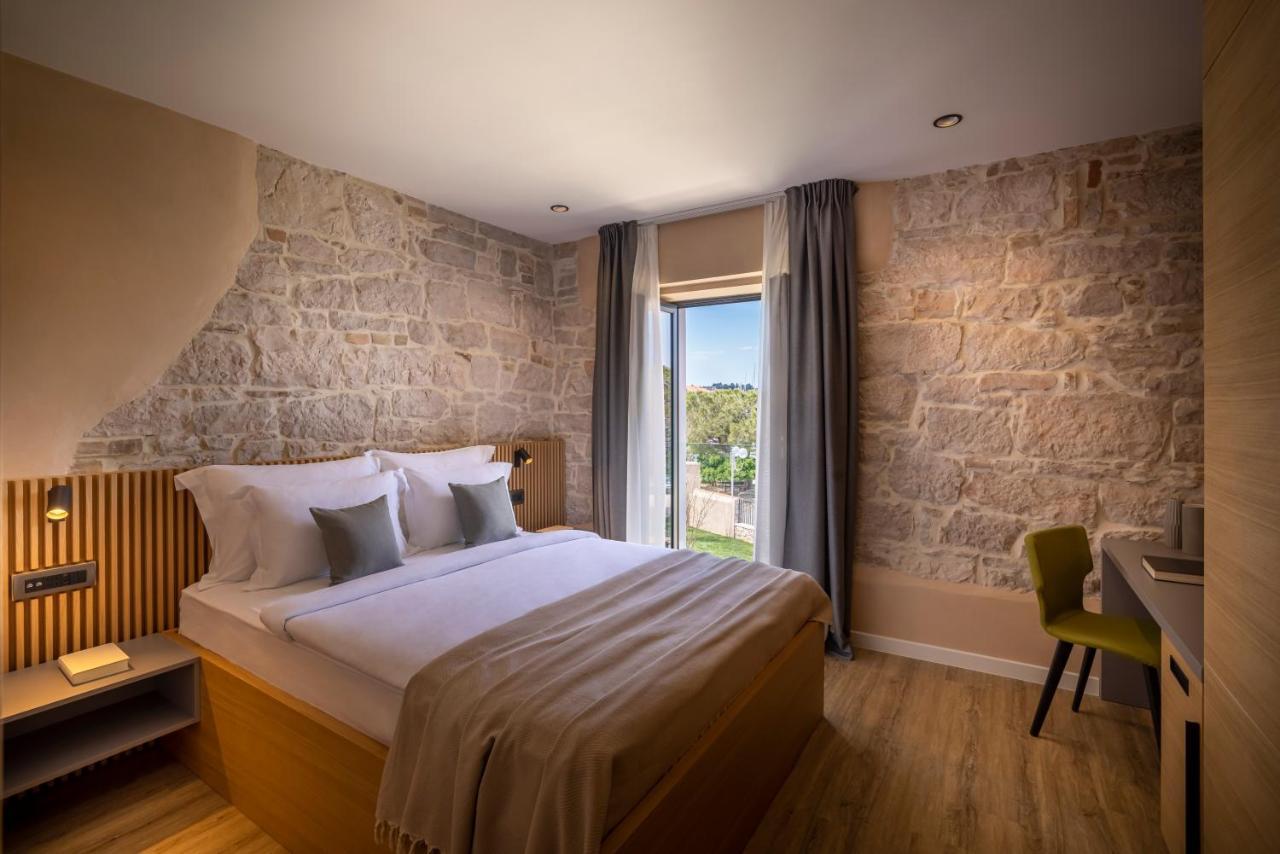 Dunatovi Dvori Heritage Hotel プレコ エクステリア 写真