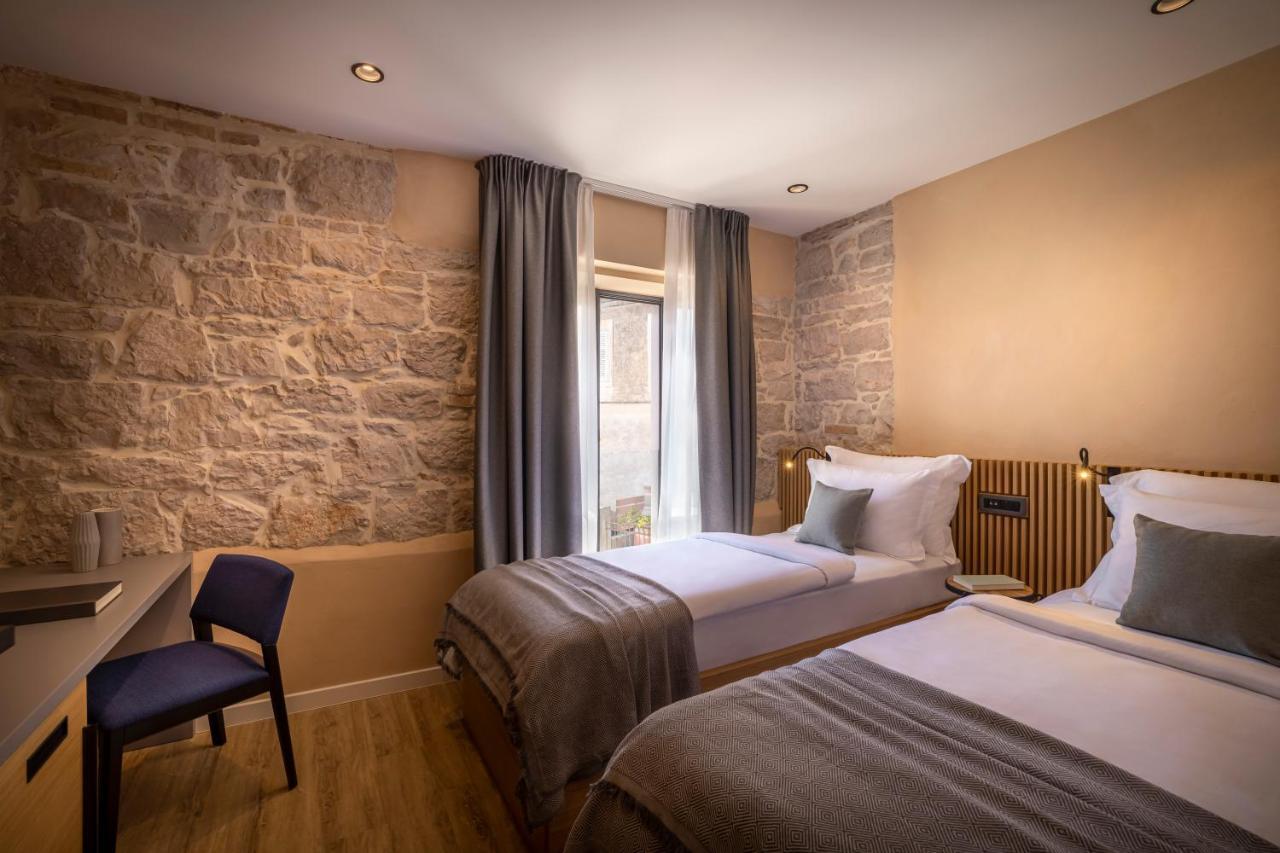 Dunatovi Dvori Heritage Hotel プレコ エクステリア 写真