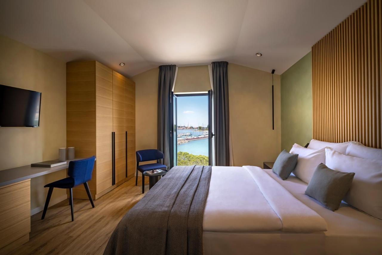 Dunatovi Dvori Heritage Hotel プレコ エクステリア 写真