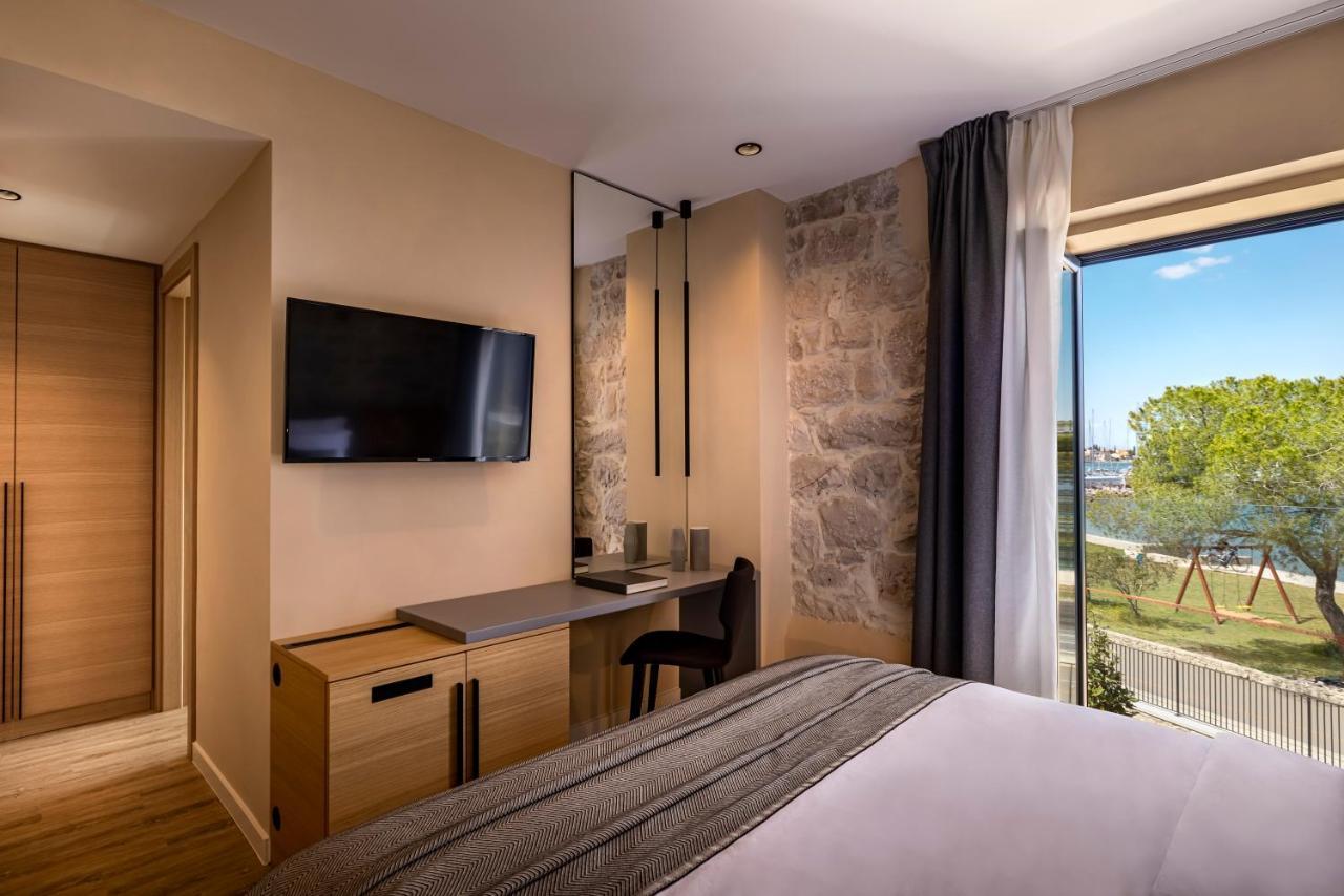 Dunatovi Dvori Heritage Hotel プレコ エクステリア 写真